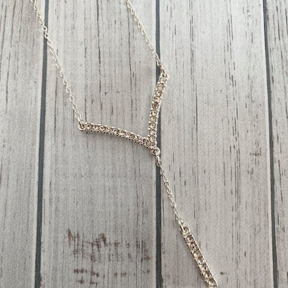 Avon Necklace and bracelet set - Picture 4 of 9